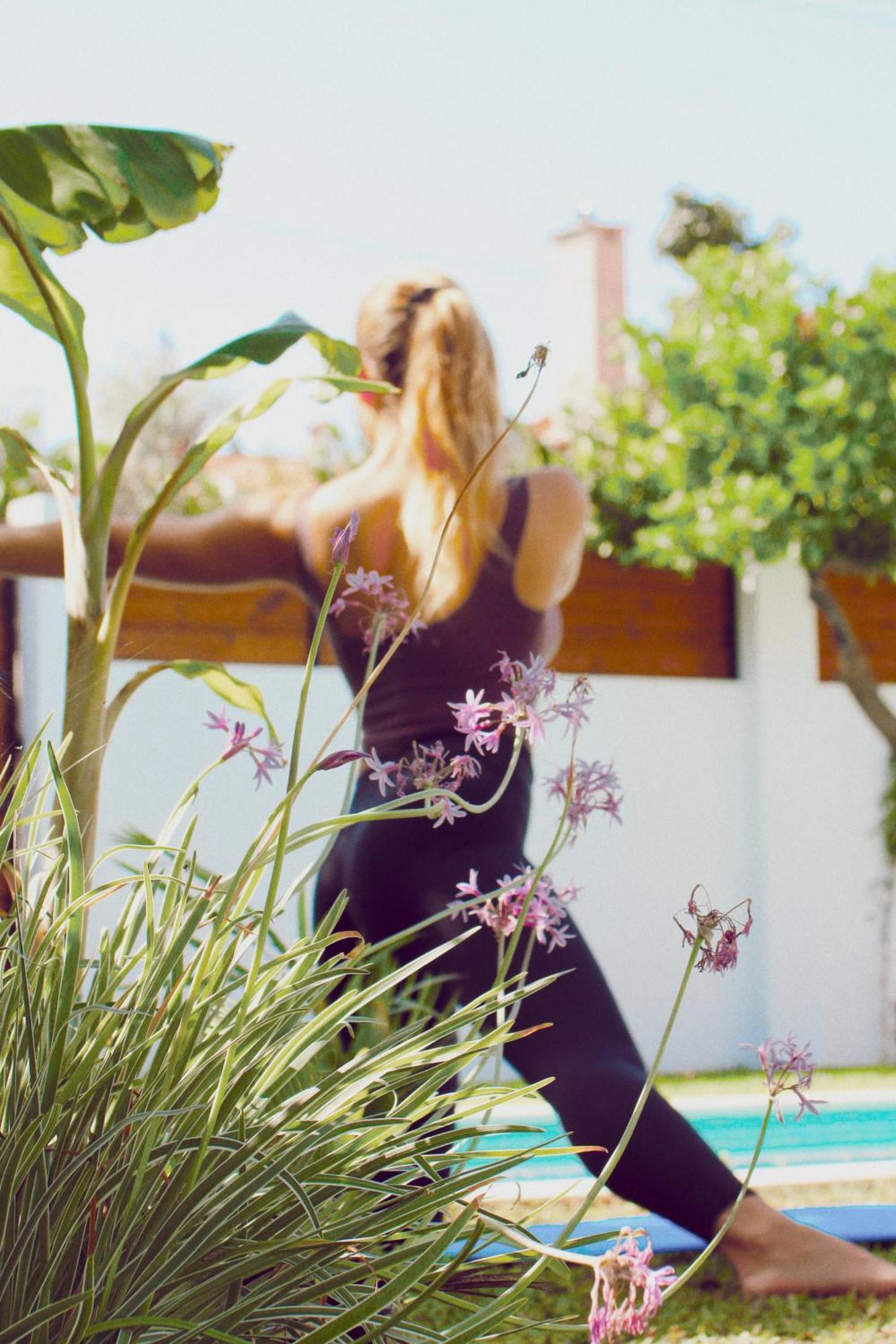 Vila Vale Guest House - Surf & Yoga Charneca  Buitenkant foto