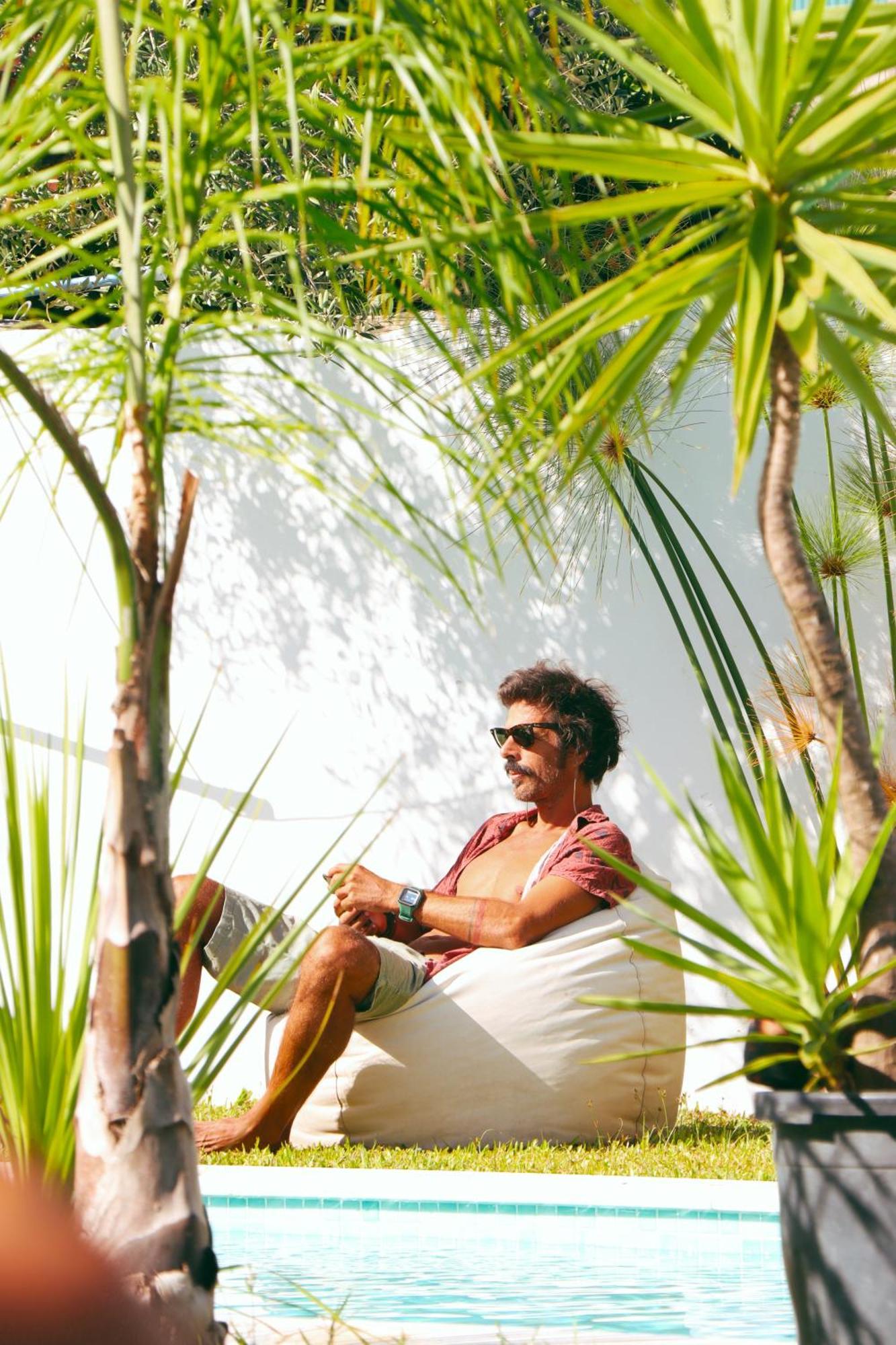Vila Vale Guest House - Surf & Yoga Charneca  Buitenkant foto